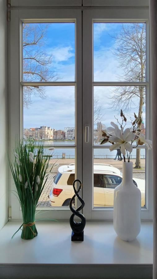 Das Ferienapartment Alexandrine Direkt Am Pfaffenteich Mit Eigenem Parkplatz Шверин Екстериор снимка